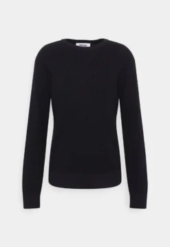 MinimumJALMAR - Stickad Tröja - Black